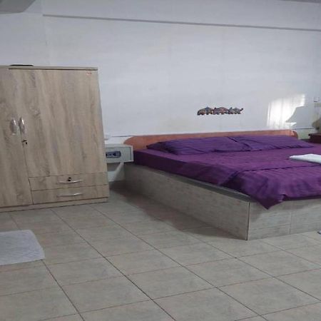 Pluemchai Guesthouse Jomtien Exterior foto