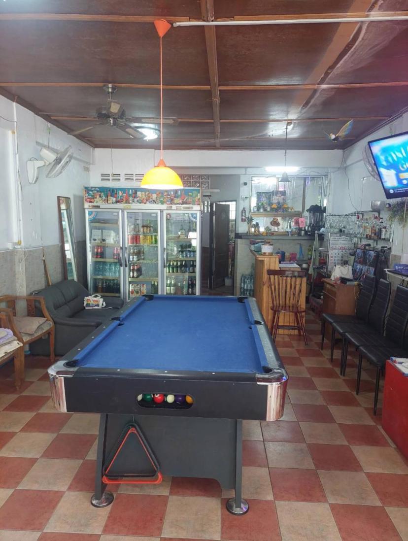 Pluemchai Guesthouse Jomtien Exterior foto