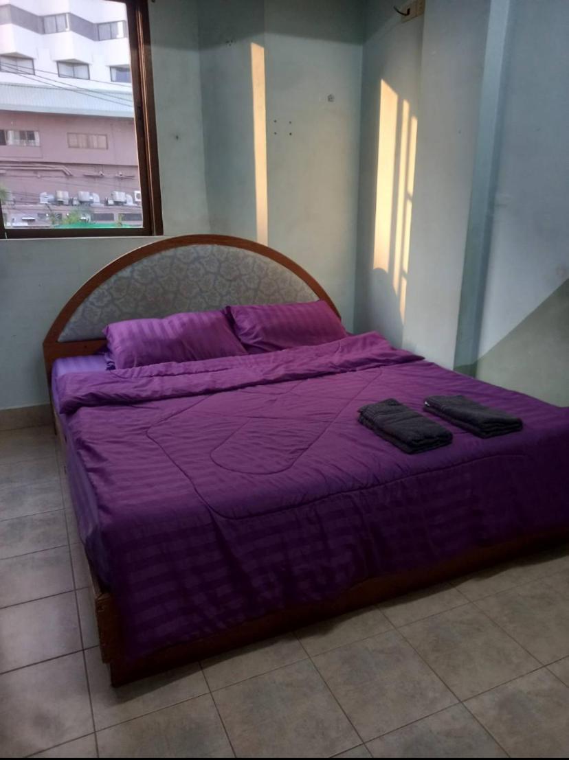Pluemchai Guesthouse Jomtien Exterior foto